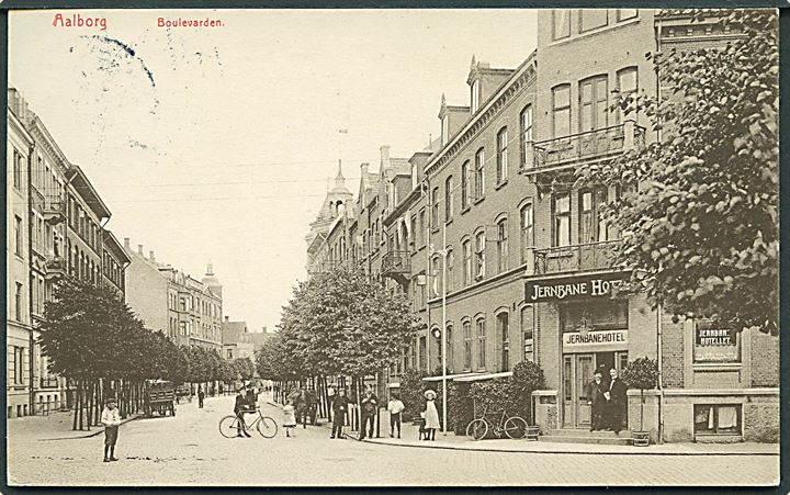 Aalborg, Boulevarden med Jernbane Hotellet. J. Brorsens nr. 1001.