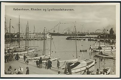 Rheden og Lystbaadehavnen i København. Alex Vincents no. 62. Fotokort. 