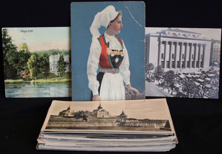 Sverige. 50 ældre postkort, nogle med frimærker.