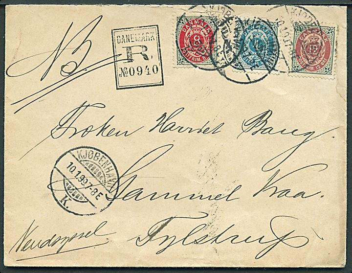 4 øre, 8 øre og 12 øre Tofarvet på anbefalet brev fra Kjøbenhavn d. 10.1.1899 til Gammel Vraa pr. Tylstrup.