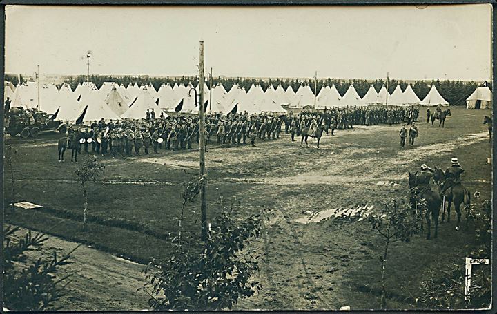 Lejren ved Borris. Soldater ved teltlejr. Fotograf Graversen, Skjern u/no.