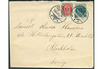 4 øre og 8 øre Tofarvet på brev fra Skjelskør d. 14.6.1897 via Kjøbenhavn til Stockholm, Sverige. Rift i kuvert. 