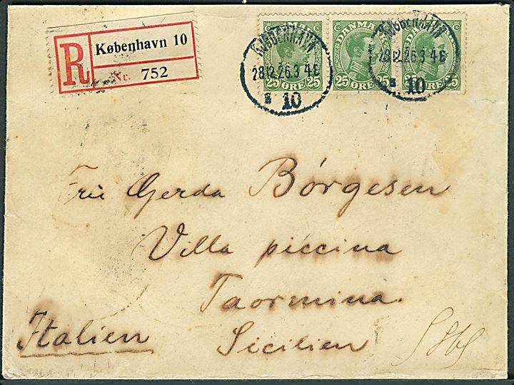 25 øre Chr. X i vandret 3-stribe på anbefalet brev fra Kjøbenhavn d. 28.12.1926 via Napoli og Messina til Taormina, Sicilien, Italien.