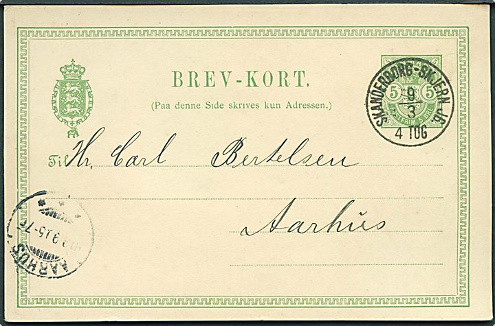 5 øre Våben helsagsbrevkort fra Skjern annulleret med lapidar bureaustempel Skanderborg - Skjern JB. d. 9.3.1899 til Aarhus.