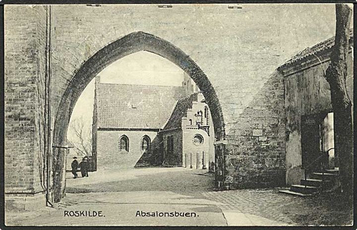 Parti fra Absalonsbuen i Roskilde. J. Brandt no. 10102.