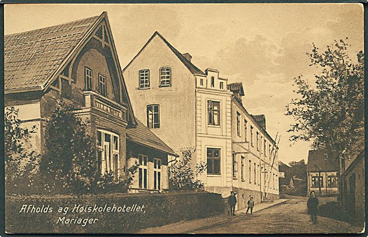 Mariager med Afholds og Høiskolehotellet. Ludvig Christensen no. 7044 21. 