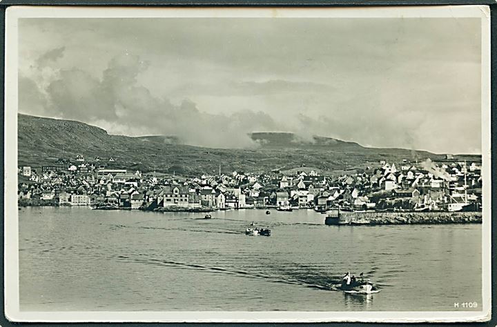 Thorshavn, havneparti med motorbåde. H.A.H. no. M. 1109.