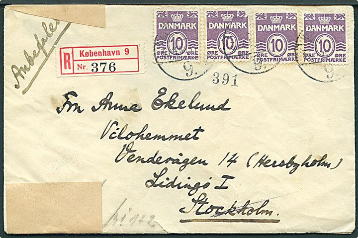 10 øre Bølgelinie (4) på anbefalet brev fra København d. 30.4.1940 til Lidingö, Sverige. Åbnet af tysk censur i Berlin el. Hamburg.