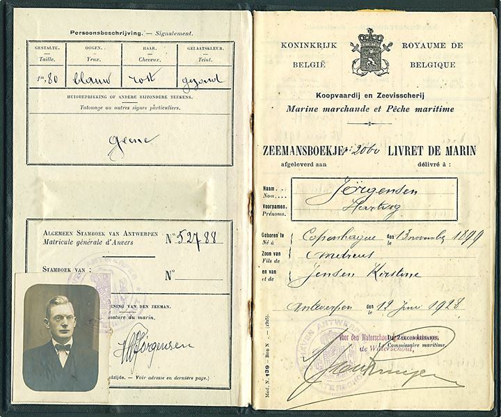 Belgisk søfartsbog med billede for dansk sømand, Hartvig Jørgensen, udstedt i Antwerpen d. 12.6.1928. Flere notater og stempler. Løs i ryggen.
