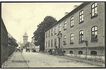 Parti fra Klosterstræde i Nykøbing F. Stenders no. 12442.