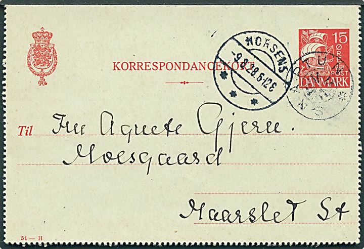 15 øre Karavel helsagskorrespondancekort (fabr. 51-H) annulleret med stjernestempel SNAPTUN og sidestemplet Horsens d. 9.8.1928 til Maarslet St.