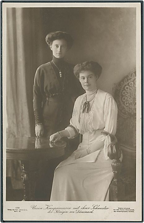Dronning Alexandrine og søster kronprinsesse Cecilie. G. Liersch no. 4198. Kvalitet 8