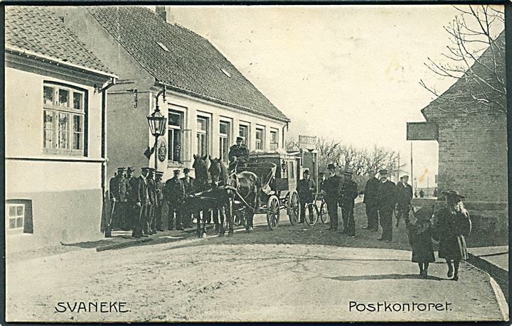 Svaneke, posthus med postbude og diligence. F. Sørensen no. 226. Kvalitet 9