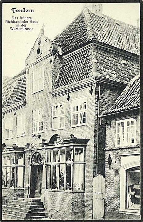 Parti fra Vestergade i Tønder med Richtenske Hus. H. Nissen no. 12299.
