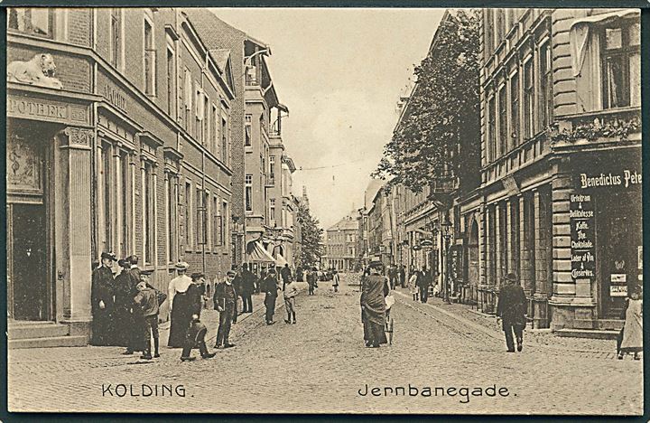 Kolding, Jernbanegade med Løve Aphotek. Stenders no. 12573. Kvalitet 9