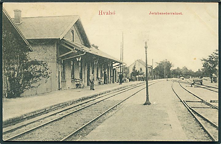 Hvalsø, station og jernbaneterrain. Dansk Papirvarefabrik no. 126297. Kvalitet 8