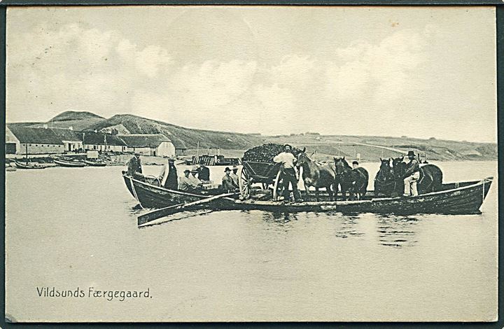 Vildsund Færgegaard med den gamle færge. Aas Andersen no. 309. Kvalitet 7