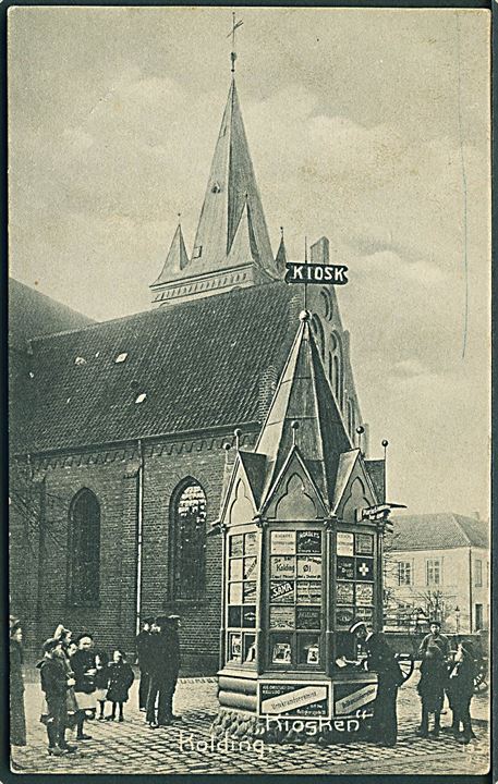 Kolding, Nicolaiplads med aviskiosk og Sct. Nicolai kirke. V. Schæffer u/no. Kvalitet 8