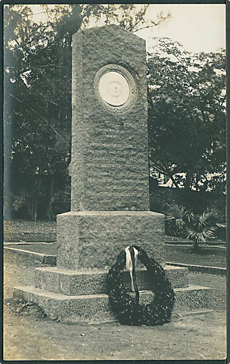 D.V.I., St. Croix, Christiansted. Mindesten for guvernør Peter Carl Limpricht, rejst 1913. A. Lauridsen u/no.  Kvalitet 8