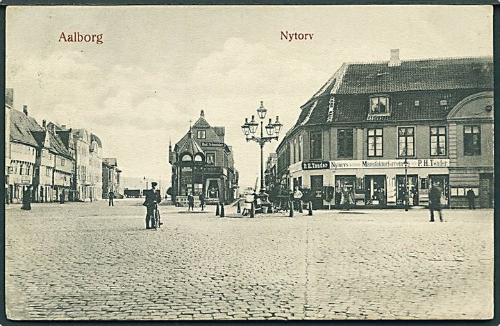 Aalborg, Nytorv med P. H. Tønders Manufakturhandel. W. & M. no. 684. Kvalitet 8