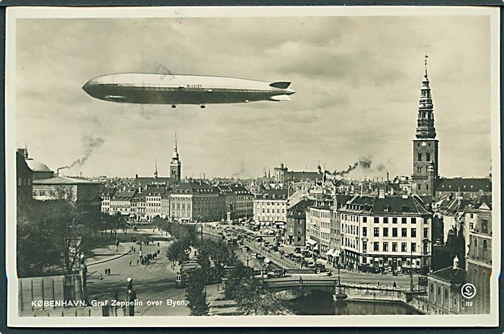 Zeppelin LZ-127 “Graf Zeppelin” over København 1933. O. Lütken no. 119. Kvalitet 8