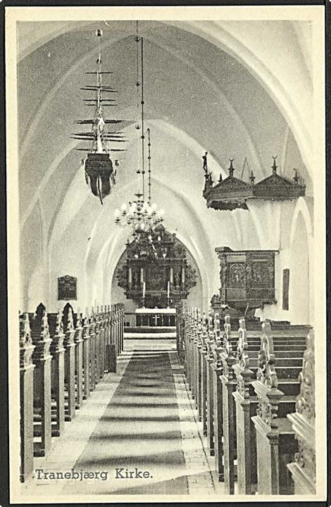Interiøre fra Tranebjerg Kirke. Stenders/H. Hemmingsen no. 78409.