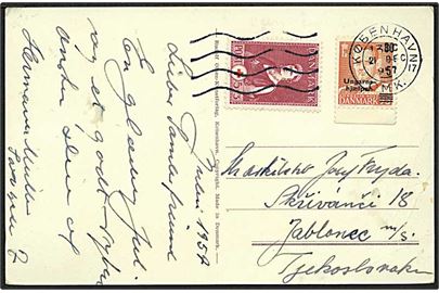 30+5/95 øre Ungarnshjælp og 5+3 øre Røde Kors på brevkort fra København d. 21.12.1957 til Jablonec, Tjekkoslovakiet.