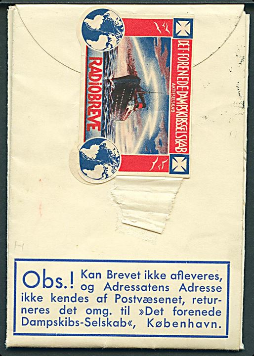 15 øre Karavel på DFDS Radiobrev formular med meddelelse fra S/S Tennessee modtaget ombord på provinsbåden S/S Aalborghuus annulleret med skibsstempel Fra Aalborg og sidestemplet København d. 2.3.1933 til København.