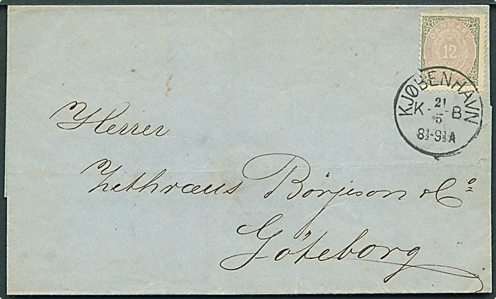 12 øre 4. tryk Tofarvet single på brev annulleret med lapidar Kjøbenhavn K B d. 21.5.1880 til Göteborg, Sverige.
