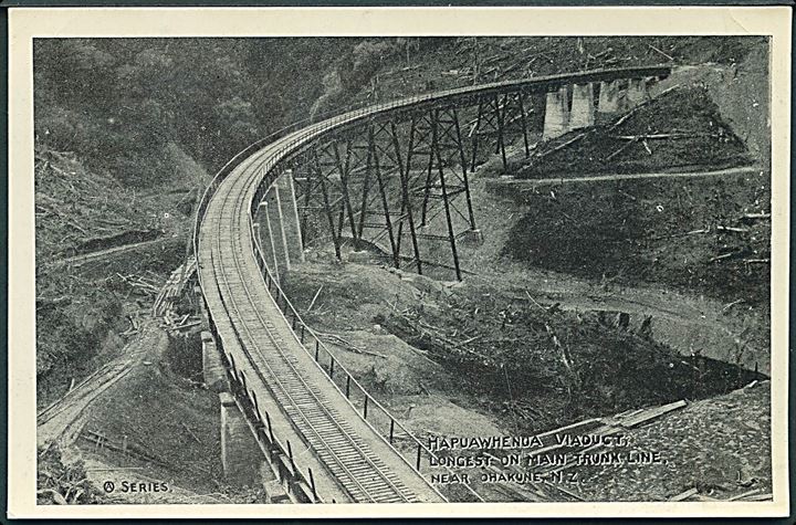 Hapuawhenda Viadukt. Longest on main trunk line, near Ohakune, N. Z. Jernbanebro. Series u/no. 