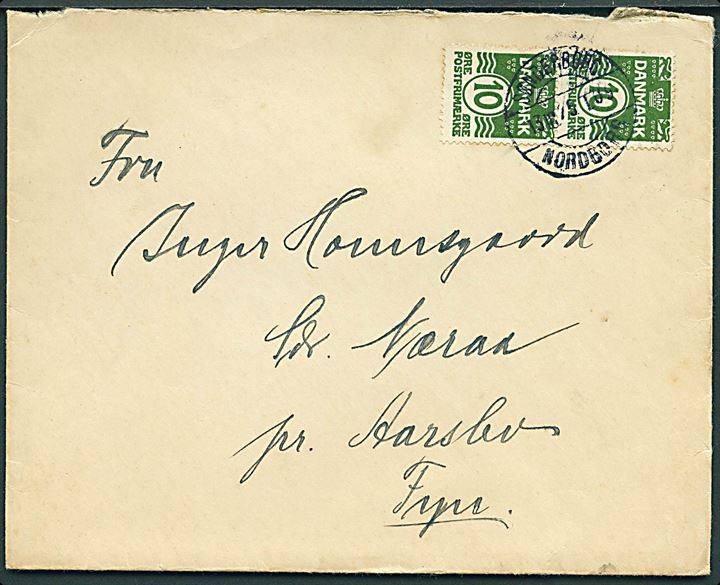 10 øre Bølgelinie i parstykke på brev annulleret med bureaustempel Sønderborg - Nordborg T.09 d. 13.10.1925 til Sdr. Næraa pr. Aarslev.