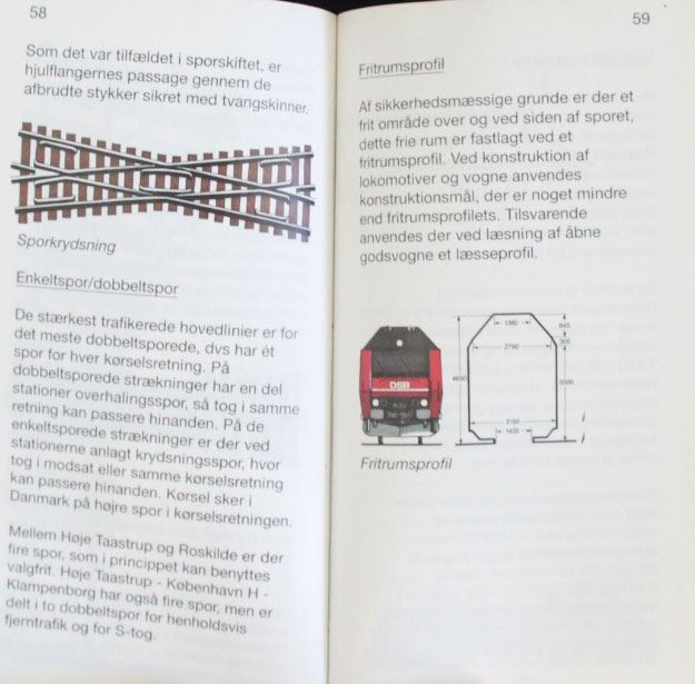 abc DSB - Passagerens håndbog. 97 sider udgivet af DSB. 