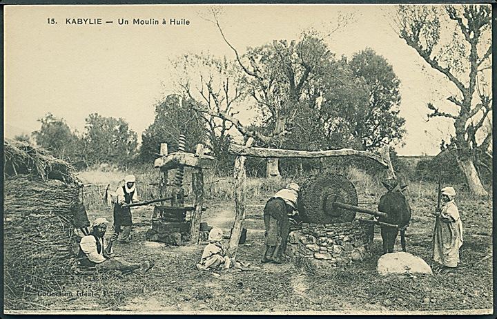 Kabylie. Un Moulin á Huile (Presning af olie). Collection Ideale P. S. no. 15. 