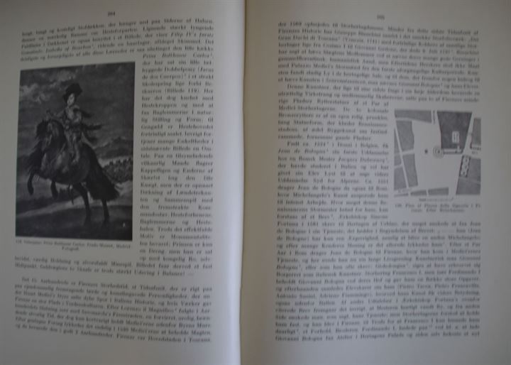 Rytterstatuens historie i Europa - fra Oldtiden indtil Thorvaldsen af Hjalmar Friis. 556 sider. Slidt omslag med tape.