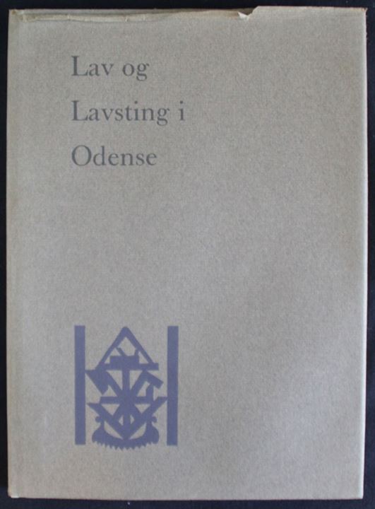 Lav og Lavsting i Odense af Finn Grandt-Nielsen og tegninger af Per Ravn. 80 sider.
