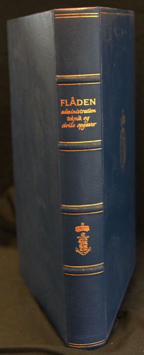 Flåden - administration, teknik og civile opgaver af K. G. Konradsen m. fl. 450 sider.