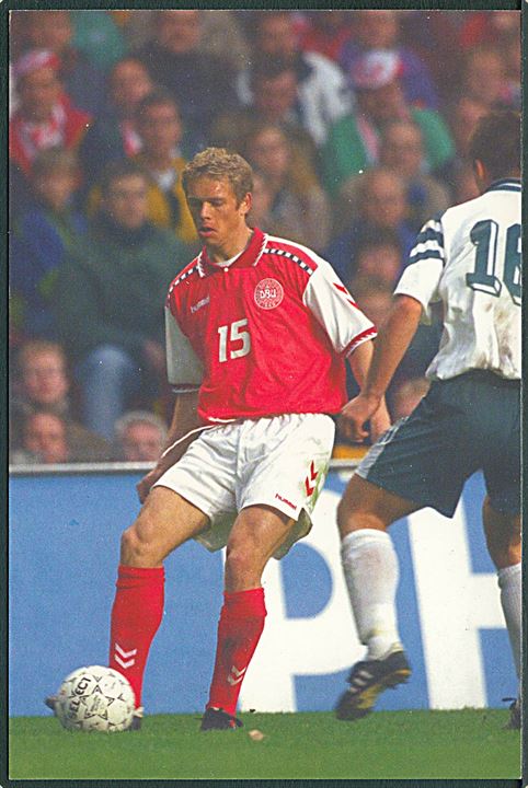 Fodboldlandshold. Morten Bisgaard, angriber. Fra VM-kvalifikationskamp Danmark-Slovenien i Parken d. 30.4.1997. DBU Intiativfond u/no. Uden adresselinier.
