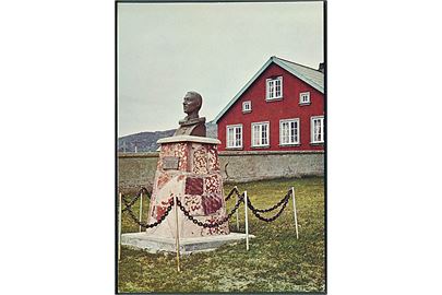 Grønland. Mindesmærke for digteren Henrik Lund, Narssaq. KGH no. 24. 