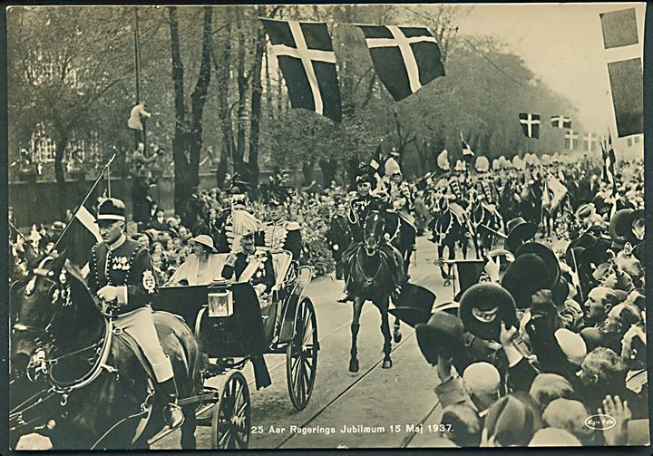Hans Majestæt Kong Christian d. X's 25 års Regerings Jubilæum lørdag d. 15. maj 1937. Carl A. Thejll's Kunstforlag no. 223. 