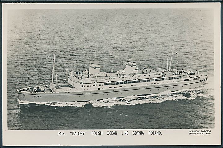 Polsk 25 gr. på brevkort (M/S Batory) sendt som luftpost med skibsstempel Polish - Gdynia Line M/S Batory d. 7.3.1952 til København, Danmark. 