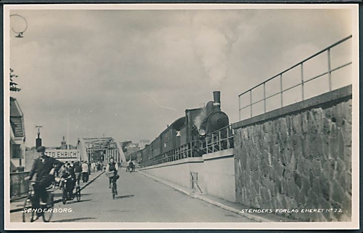 Sønderborg med lokomotiv. Stenders no. 22. 