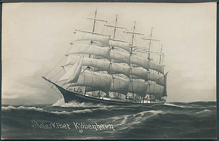 Kjøbenhavn, 5-mastet barkskib, skoleskib. Forlist efter 14.12.1928 i Sydlige Atlanterhav eller Indiske Ocean. 60 mand omkom. U/no.