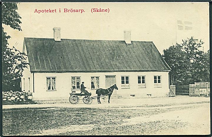 Brösarp (Skåne) apothek med hestevogn. S. Eriksén u/no. Kvalitet 8