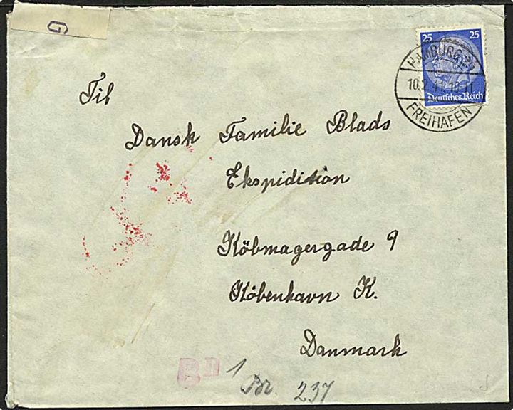 25 pfg. Hindenburg på brev stemplet Hamburg Freihafen d. 10.2.1941 til København, Danmark. Åbnet af tysk censur i Hamburg og lukket med Feldpostprüfstelle banderole.