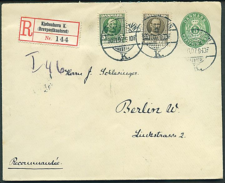 5 øre helsagskuvert opfrankeret med 5 øre og 25 øre Fr. VIII sendt anbefalet fra Kjøbenhavn K. d. 30.11.1907 til Berlin, Tyskland.