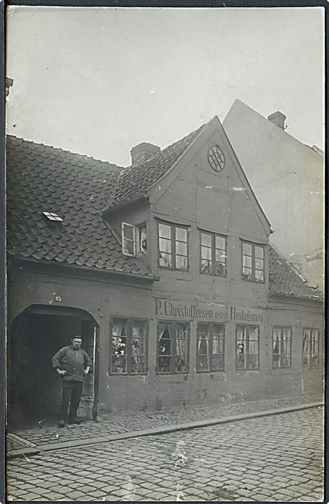 Svendborg, facade med P. Christoffersen exam. Beslagsmed. Fotokort u/no. Lille skade. Kvalitet 6