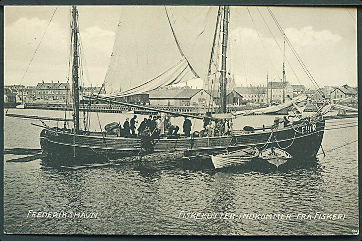 Frederikshavn, fiskefartøj “F.N. 198” indkommer fra fiskeri. Flensborg Lager u/no. Kvalitet 8
