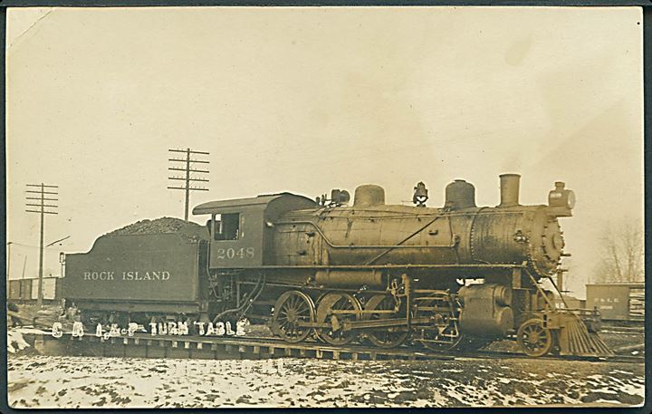 USA. Chicago, Rock Island and Pacific Railway (C.R.I.& P.) lokomotiv no. 2048 på drejeskive. Sheffield u/no. Kvalitet 7