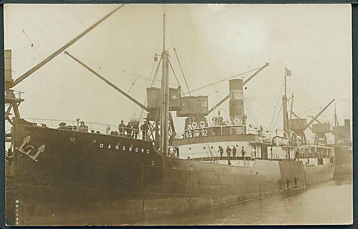 “Dansborg”, S/S, Neptun D/S A/S. Sænket af tysk ubåd UC18 d. 22.12.1915 ved Guernsey. Fotokort u/no. Kvalitet 7