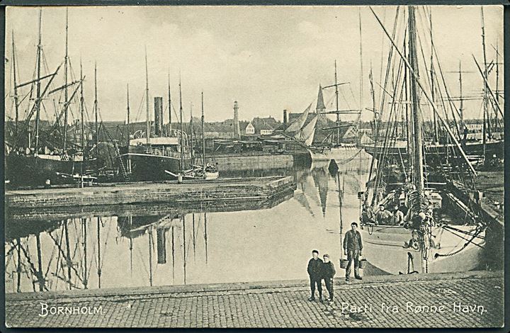 Rønne, havneparti med skibe. F. Sørensen no. 19. Kvalitet 8